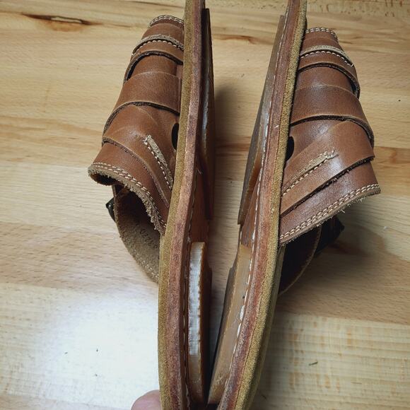 Frye Distressed Leather Buckle Sandals Size 11D